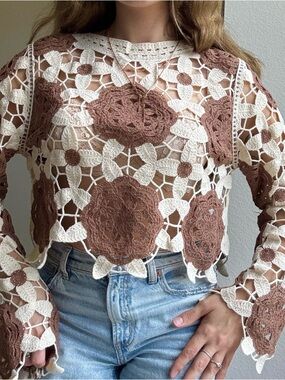 Cropped Crochet Floral Top - Brown & Cream